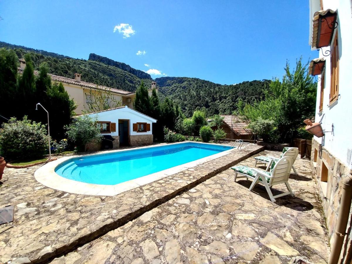 El Refugio De Goriz Villa La Iruela Eksteriør billede